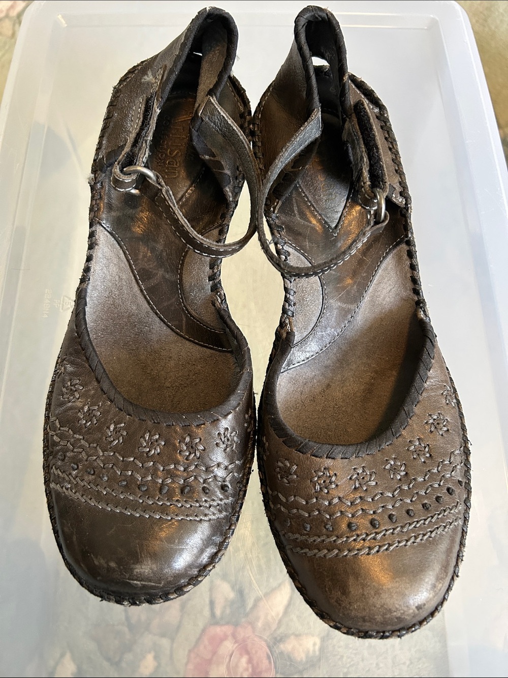 VINTAGE Clarks Black Grey Leather Embroidered Platform Mary Jane Sandals